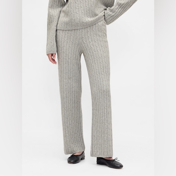 Gap CashSoft Cable-Knit Sweater Pants - Picture 2 of 6